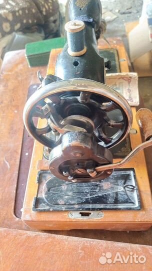 Швейная машинка ручная СССР