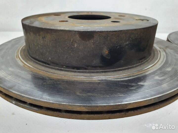 Тормозной диск задний Infiniti M37 Y51 3.7 2013