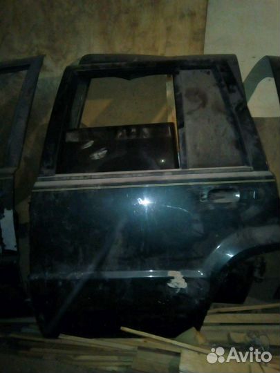 Двери на Jeep Grand Cherokee