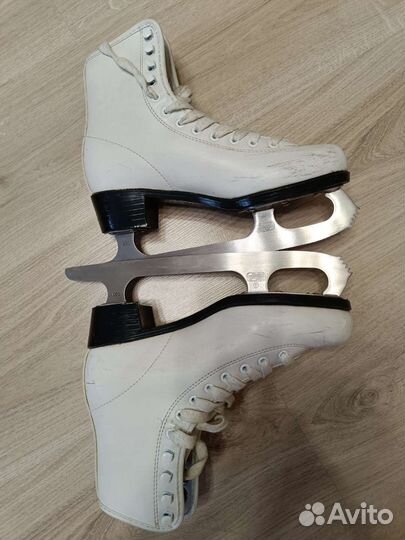 Коньки профессиональные