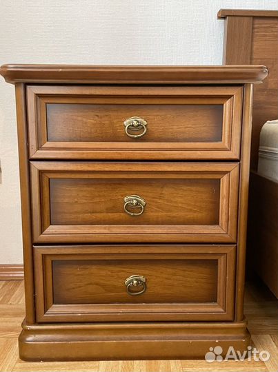 Спальный гарнитур