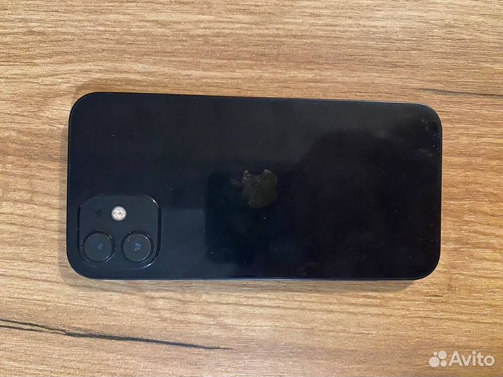 iPhone 12, 64 ГБ