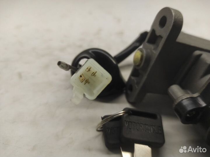 Замок зажигания скутер Yamaha BWS 100