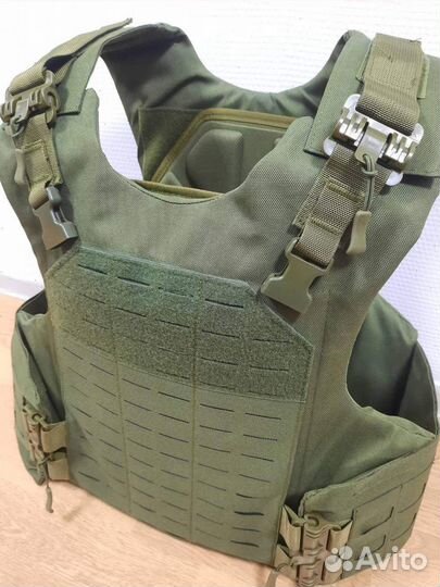 Тактический бронежилет