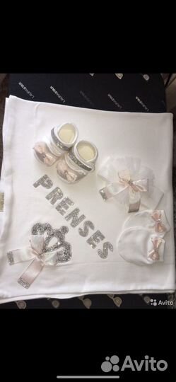 Набор на выписку из роддома или для крещения