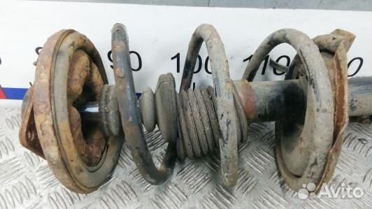 Стойка передняя правая citroen C-crosser (LEA01N50