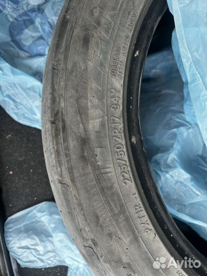 Toyo Proxes T1-R
