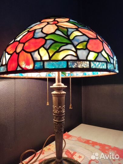Настольная лампа Тиффани