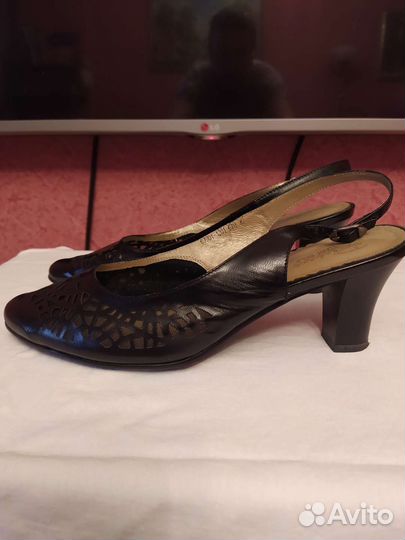 Босоножки женские 39 размер натуральная кожа