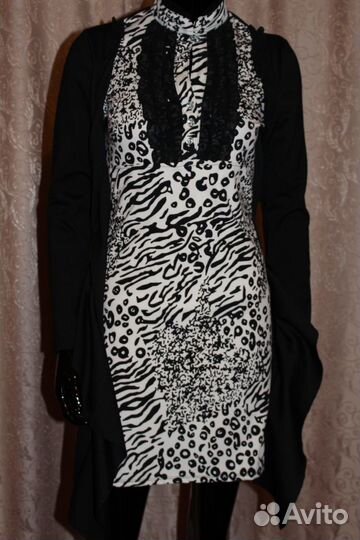 Платье с длинным рукавом