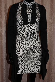 Платье с длинным рукавом