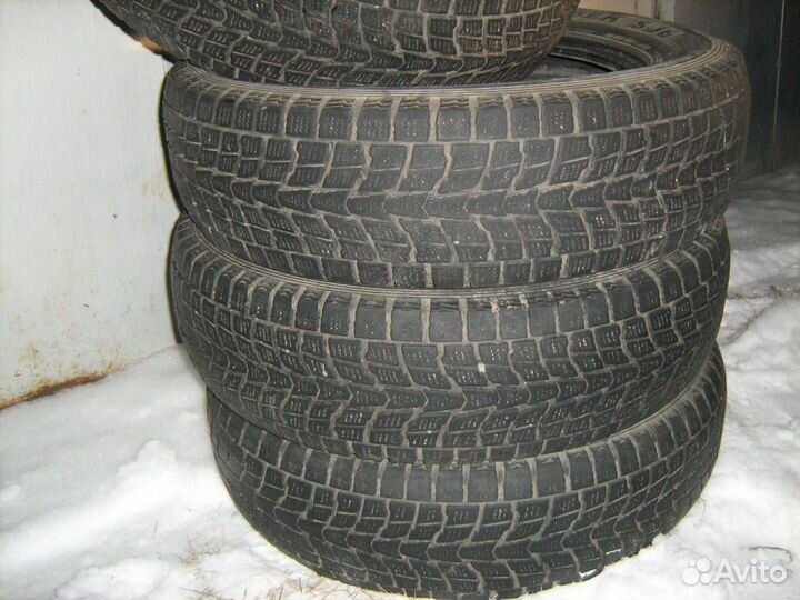 Dunlop Grandtrek AT1 225/65 R17