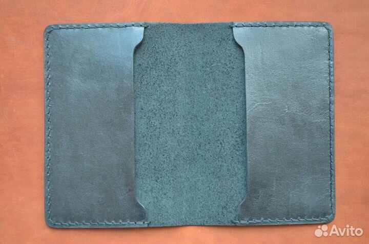 Обложка на паспорт, ручной работы из кожи кс