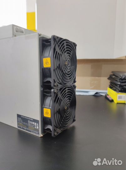 Asic майнер Bitmain Antminer S19