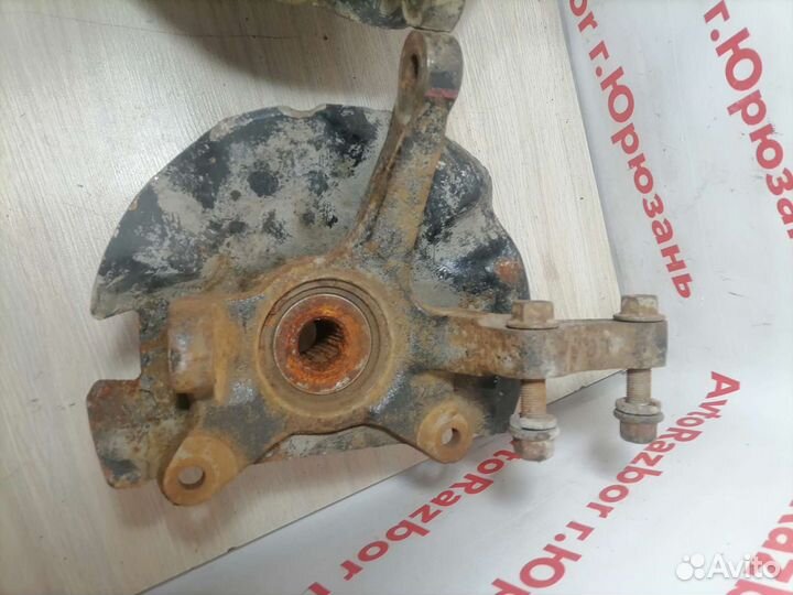 Поворотный кулак Hyndai Accent