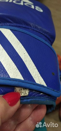 Боксерские перчатки 10 разм