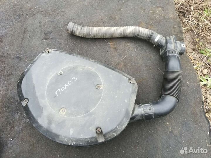 Корпус воздушного фильтра Volkswagen Polo 3