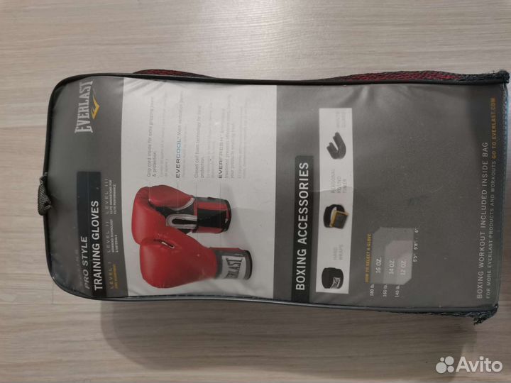 Боксерские перчатки everlast 16oz