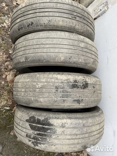 Yokohama BluEarth AE50 215/65 R17 99V