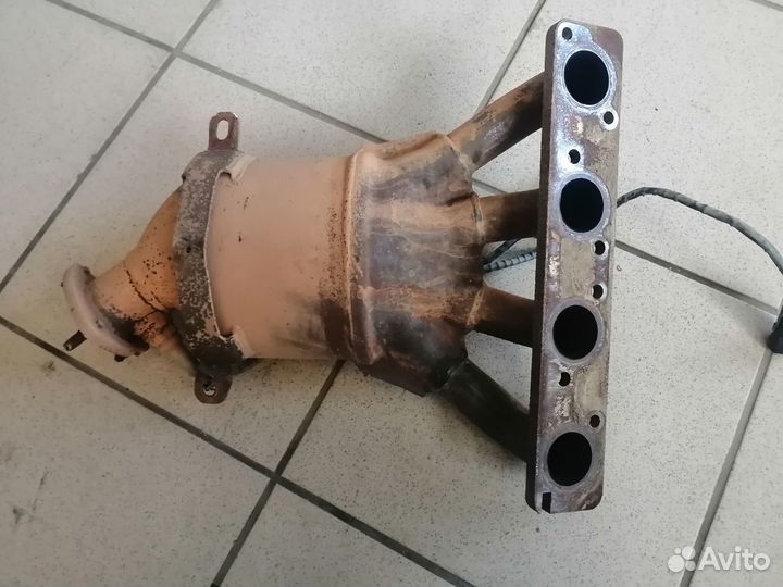 Выпускной коллектор Калина 2 21127 двс с катализат