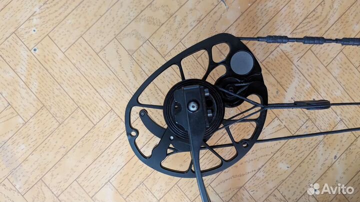 Блочный лук Mathews Halon X