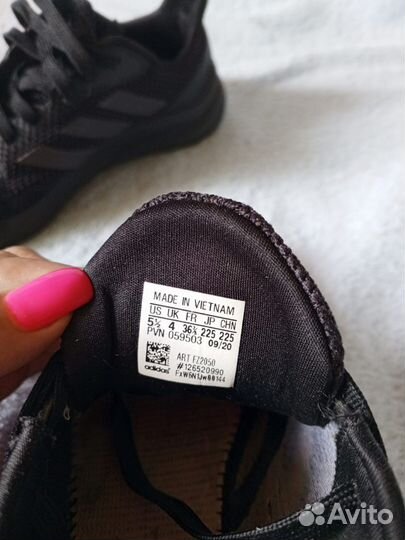 Кроссовки adidas 36