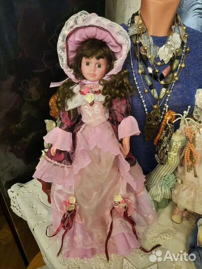 Кукла для игры и коллекции