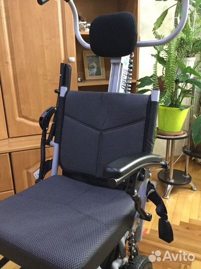 Коляска лестницеход Лама