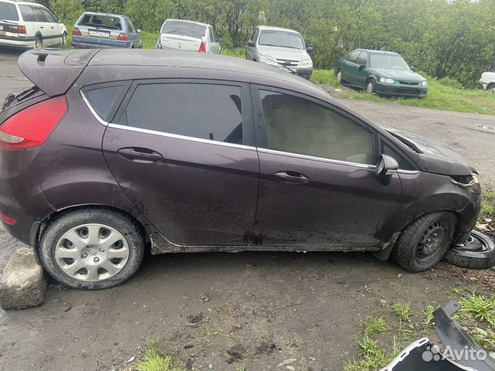 Ford Fiesta MK 6 в разборе 1,6 дизель МКПП