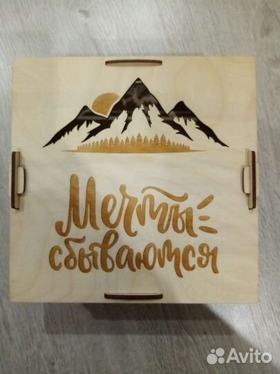 Копилка для денег деревянная