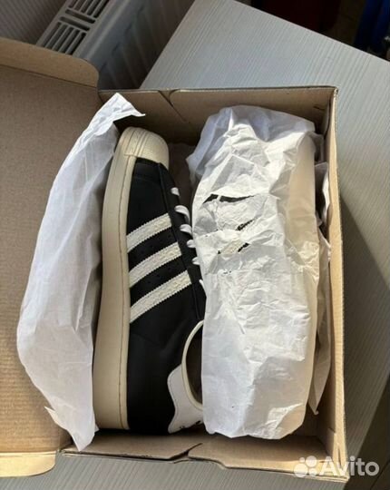 Adidas Superstar