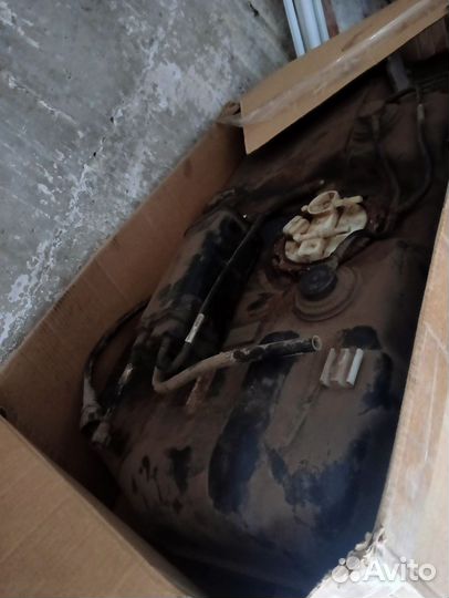 Бензобак с насосом калина 1