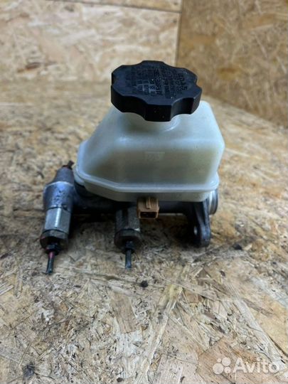 Тормозной цилиндр Hyundai Accent 1.5 2008