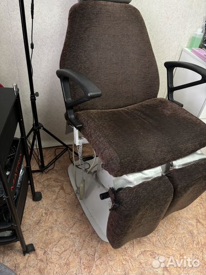 Педикюрное кресло с электроприводом
