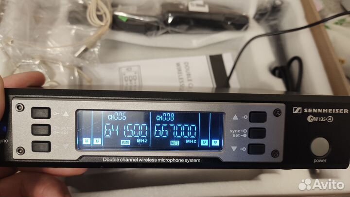 Беспроводная радиосистема Sennheiser с головными