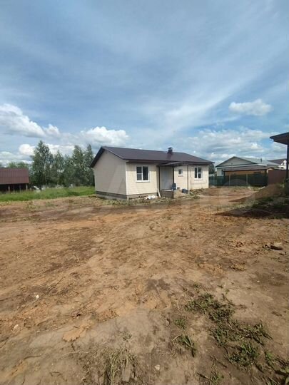 Дом 90 м² на участке 8 сот.