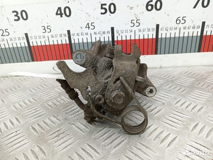 Суппорт задний правый для Audi A4 B5 8E0615424