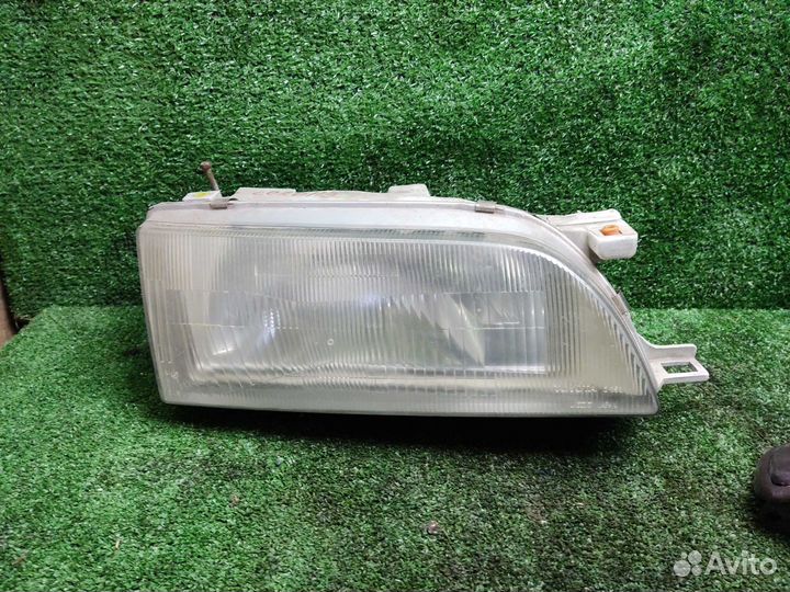 Фара правая Toyota Corolla, VII (E100) 1994