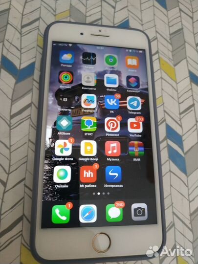 iPhone 8 Plus, 64 ГБ
