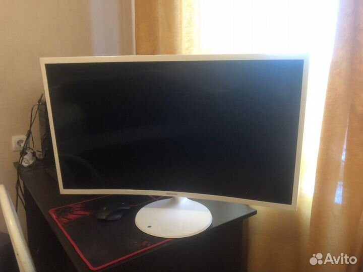 Samsung 32 FHD-монитор CF39