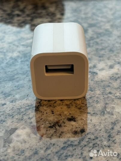 iPhone адаптер для США и Японии