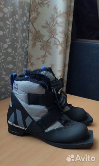 Лыжные ботинки детские 34