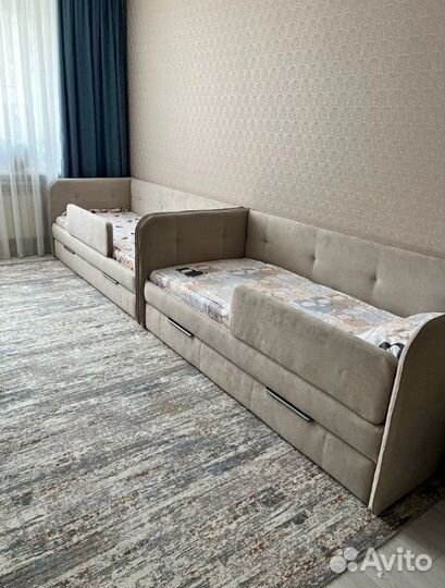 Детская кровать диван с мягкими бортиками