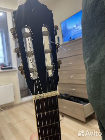 Акустическая гитара