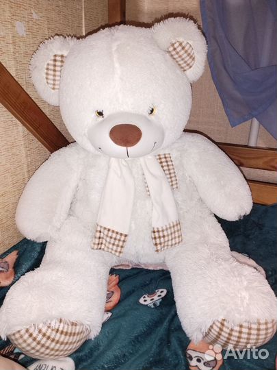 Плюшевый медведь