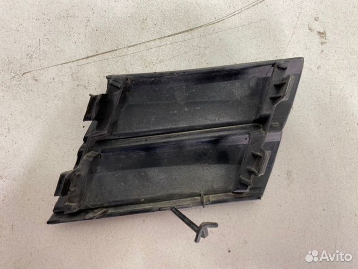 Заглушка буксировочная Toyota Camry V70 2018-2021