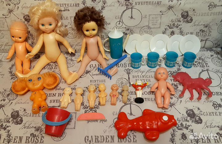 Игрушки СССР: куклы, посудка, пупс, гармошка, конь