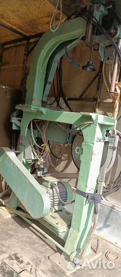 Ленточный нож для швейного дела