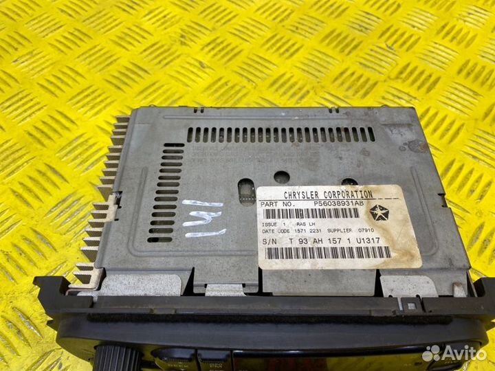 Магнитола Chrysler Voyager 4 2.4 EDZ 2001