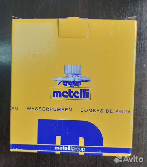 Водяной насос помпа Renault Duster, Logan 1.6